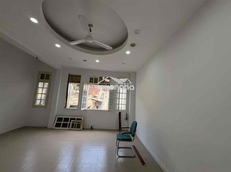 Cho thuê văn phòng, nhà kho phố ngọc khánh giá rẻ
