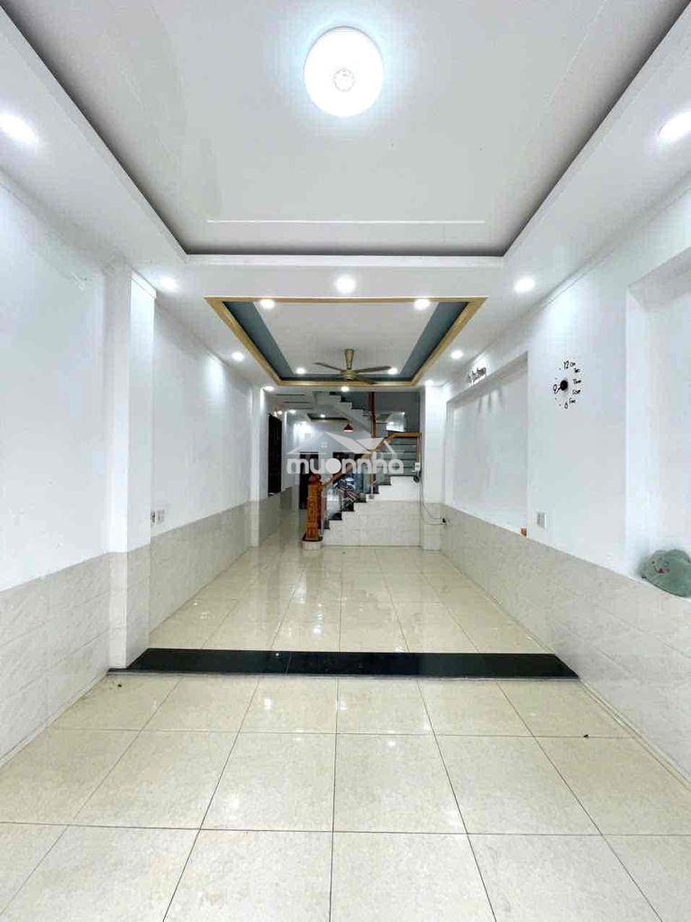 Nhà 2 lầu 1 trệt bình chuẩn,gần ngã tư miễu ông cù,đường 7m,4p ngủ