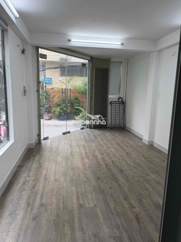 Nhà 3 phòng ngủ 3,3x8 cao đạt. hẻm xe hơi - 2