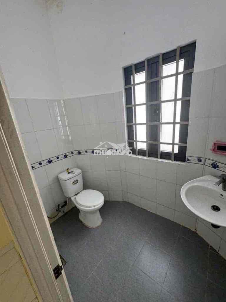 Cho thuê nhà cạnh sông đường xe tải thoáng mát - Ảnh 4