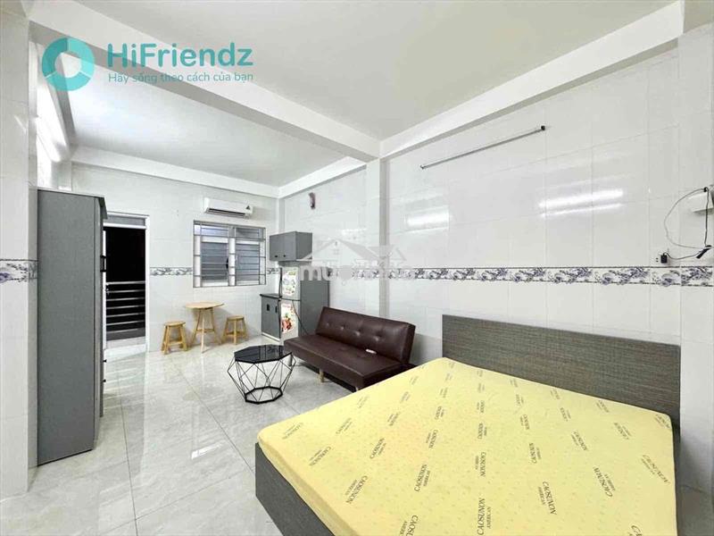 Studio ban công full nội thất sát bên cầu chữ y