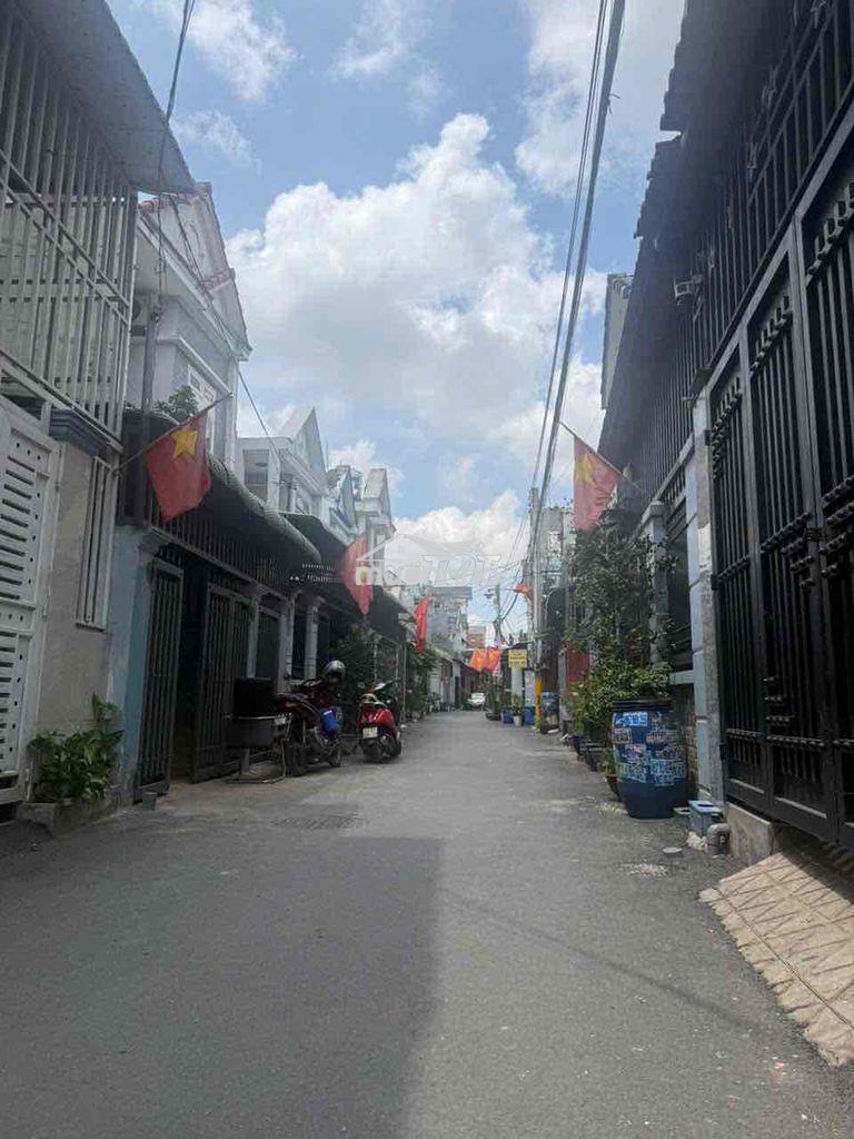 Chính chủ bán nhà 1 trệt 1 lầu ngã ba cây điệp hẻm 5 m thông giá 2,8ty - 4