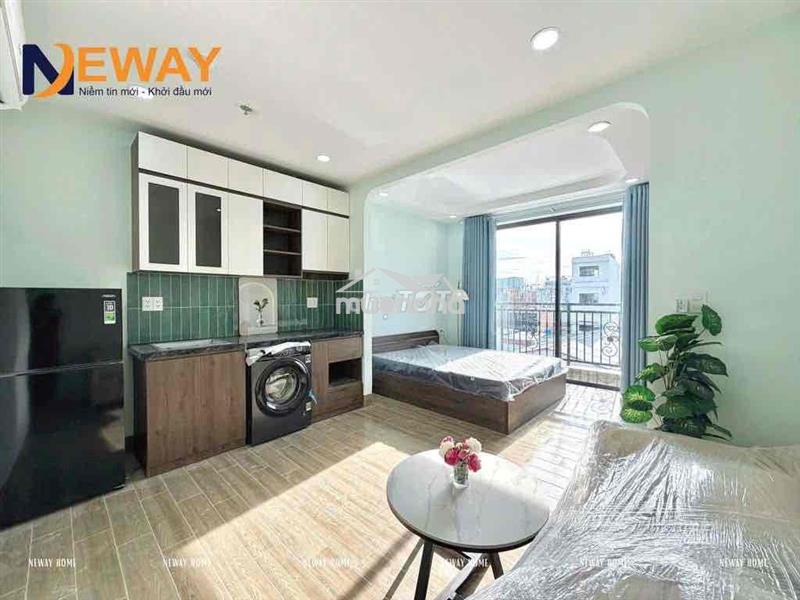 Cho thuê phòng studio bancol đẹp mới 100%-thang máy ngay lê trọng tấn
