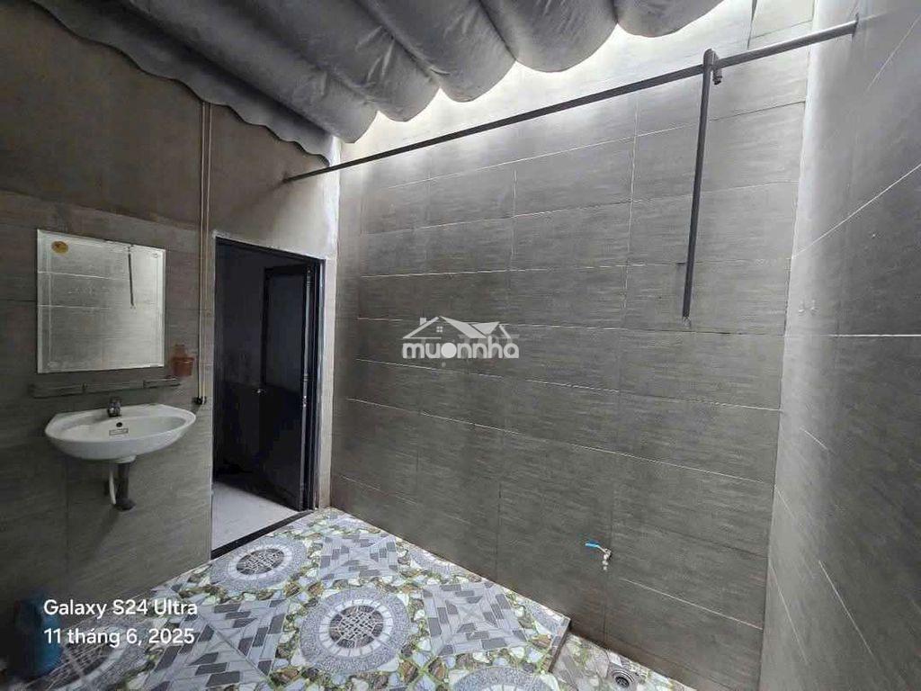 Nhà mới đẹp 92,7m2 có gác lửng lái thiêu 70 sau lưng ubnd lái thiêu - 4
