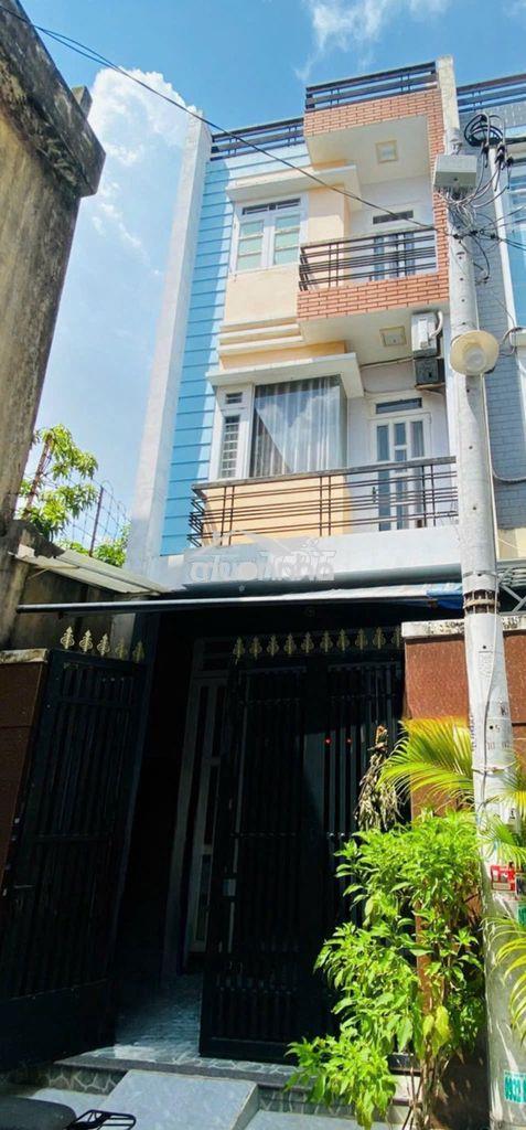 Cho thuê nhà 10 triệu  dc ở hương lộ 2 ngay đọan tân hoà đông