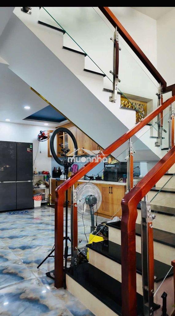 Hiếm nhà 4 tầng 93m2 đường số 7 linh trung hẻm 2 ô tô 10.3 tỷ
 - 4