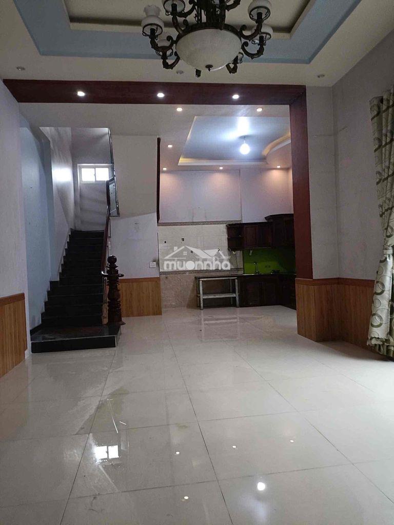 Cho thuê nhà nguyên căn mặt tiền võ văn hát