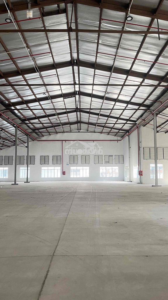 Cho thuê kho 3300m2 pccc tự động , đường xe cont chạy ngày đêm tại dĩ - 4