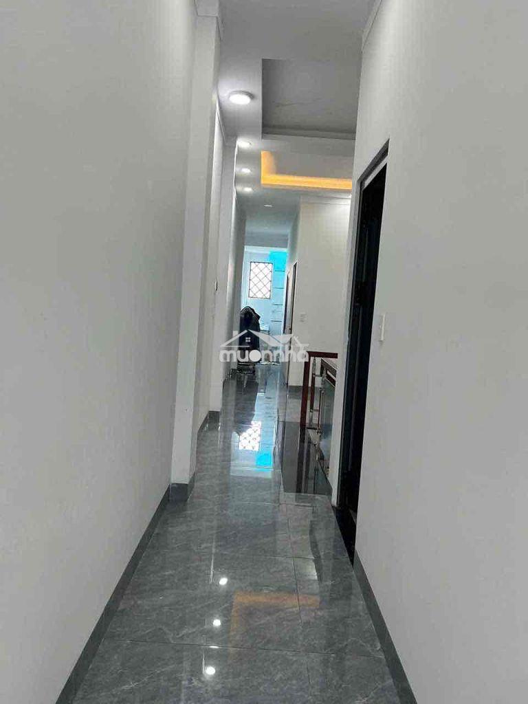 Chính chủ bán nhà đông hoà- 1 trệt 1 lầu sân thượng oto thoải mái - Ảnh 4