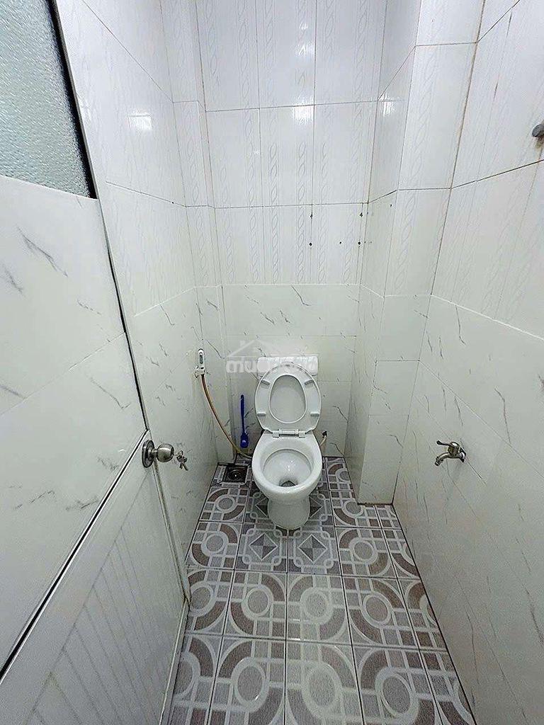 Cho thuê kho 13tr 150m2 p. bình trị đông a - 3