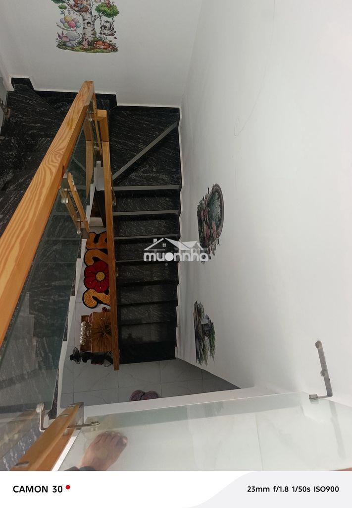 Cần bán nhà về quê sinh sống