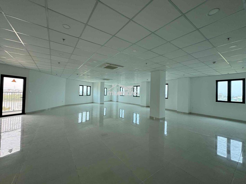 Cho thuê toà văn phòng 7 tầng 2.066m2 sàn 2 mt khu hoà xuân chỉ 90tr/t - 2