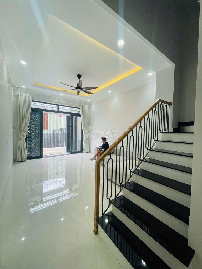 Nhà mới xây 4pn 100% - hẻm 520 quốc lộ 13 gần vạn phúc city - Ảnh 2
