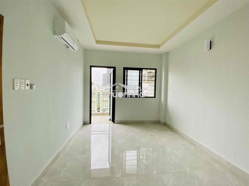 Cho thuê phòng trống ban công, ngay cầu tân thuận