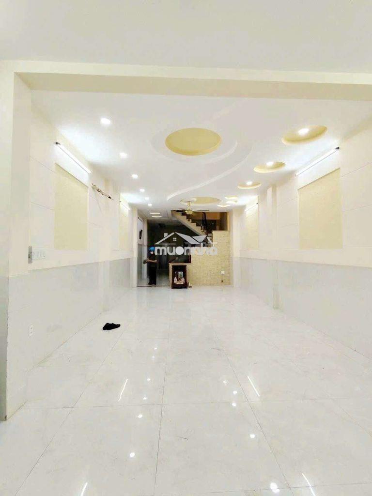 Cho thuê nhà mới mtnb khu tên lửa dt 4.5*20m - 2