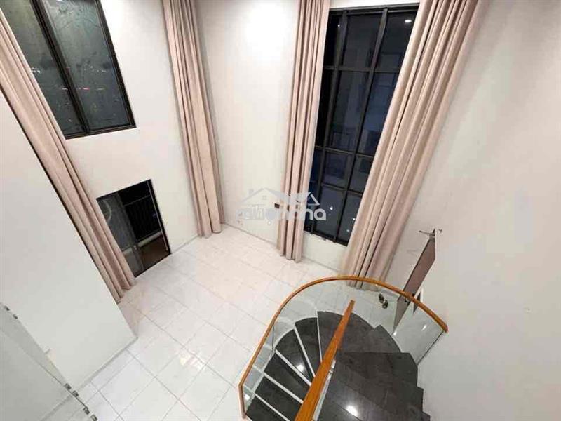 Hot căn the pegasuite 2. 100m2 3pn giá chỉ 14triệu