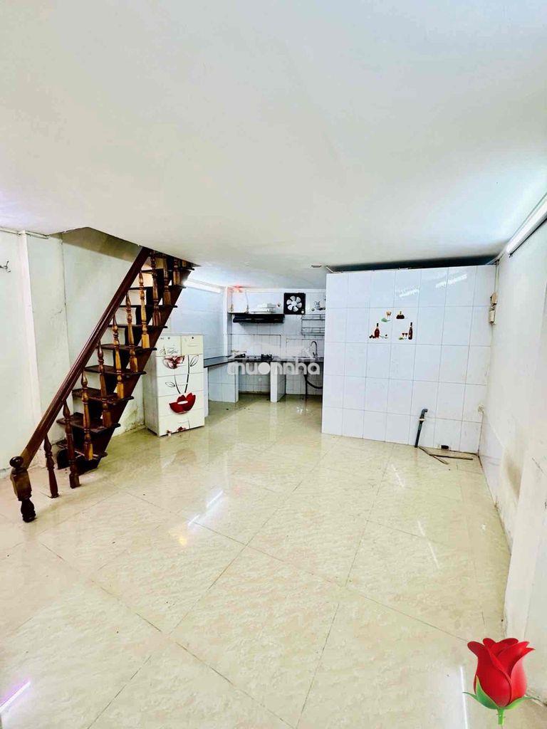 Phạm văn chí quận 6 - 60m2 - chỉ 3tỷ950 2pn btct nở hậu 4m2 - Ảnh 2
