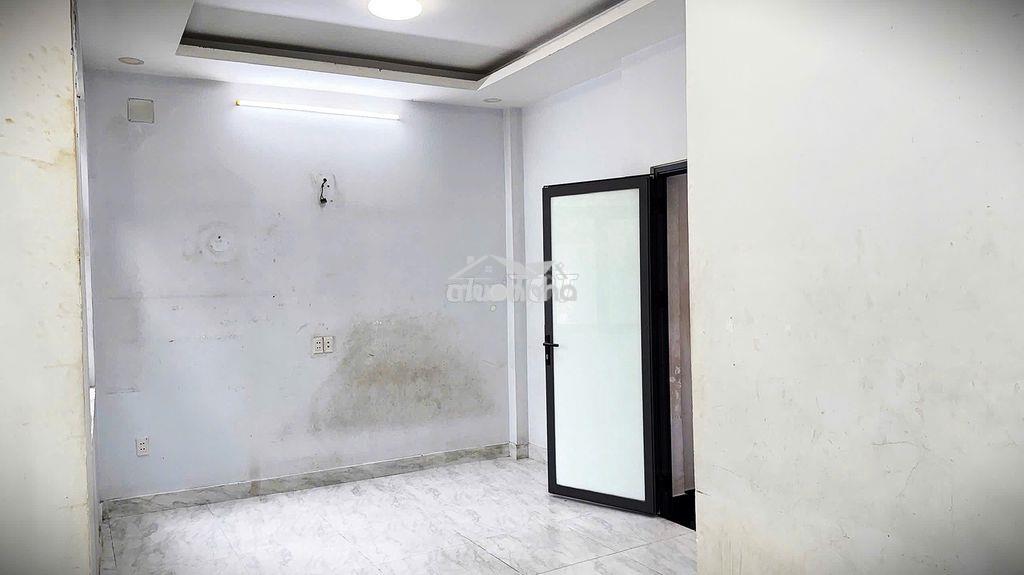 Gia đình chúng tôi cần cho thuê 1 căn nhà  tại 163 lý nam đế p7, q11 - 3