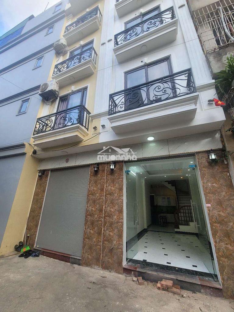 Cho thuê nhà 5 tầng + đang thêm đồ, ngõ ô tô, gần đh phenikaa, giá 6tr