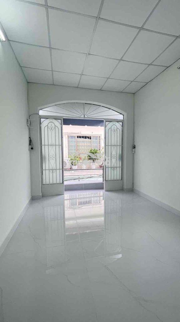 Chỉ 2.8 tỷ: gv nhà 1/ thẳng trục gần mt - hxh thông - 2 tầng đúc  19m2 - Ảnh 2