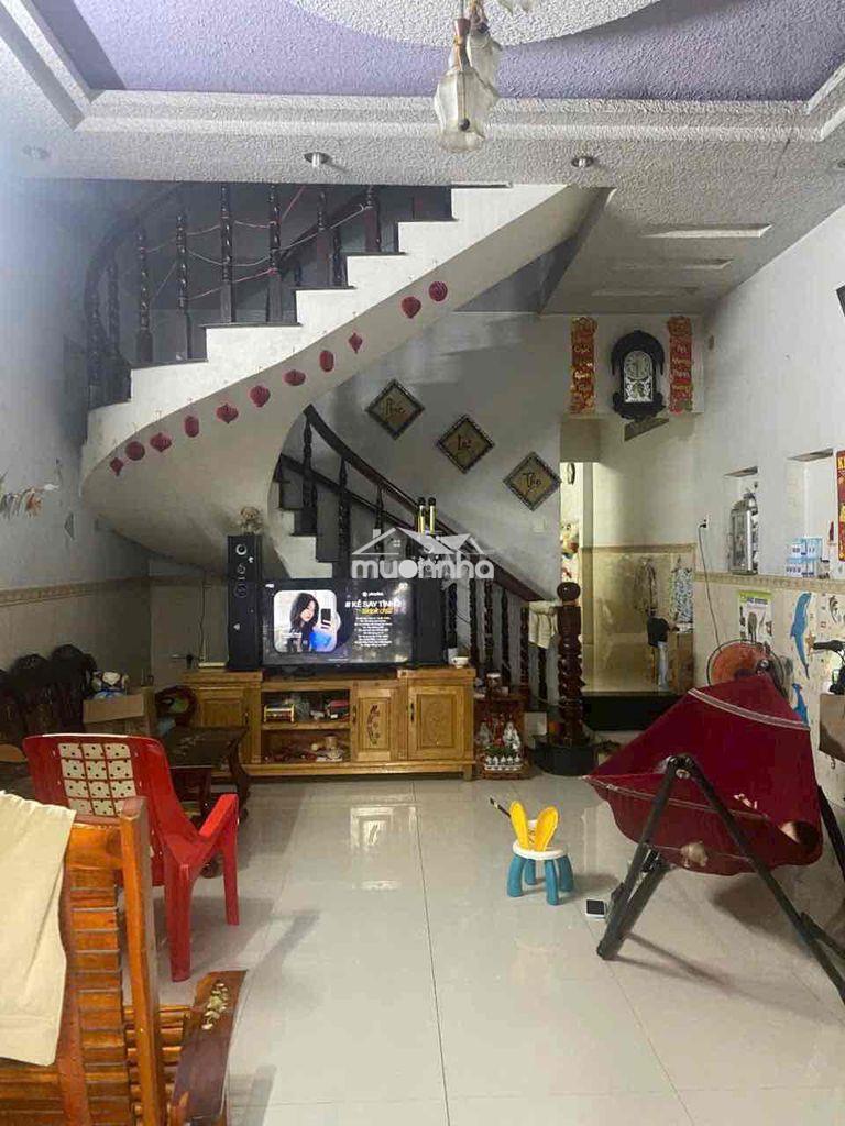 Cần bán gấp nhà 1 trệt 1 lầu ngay chợ tân lập