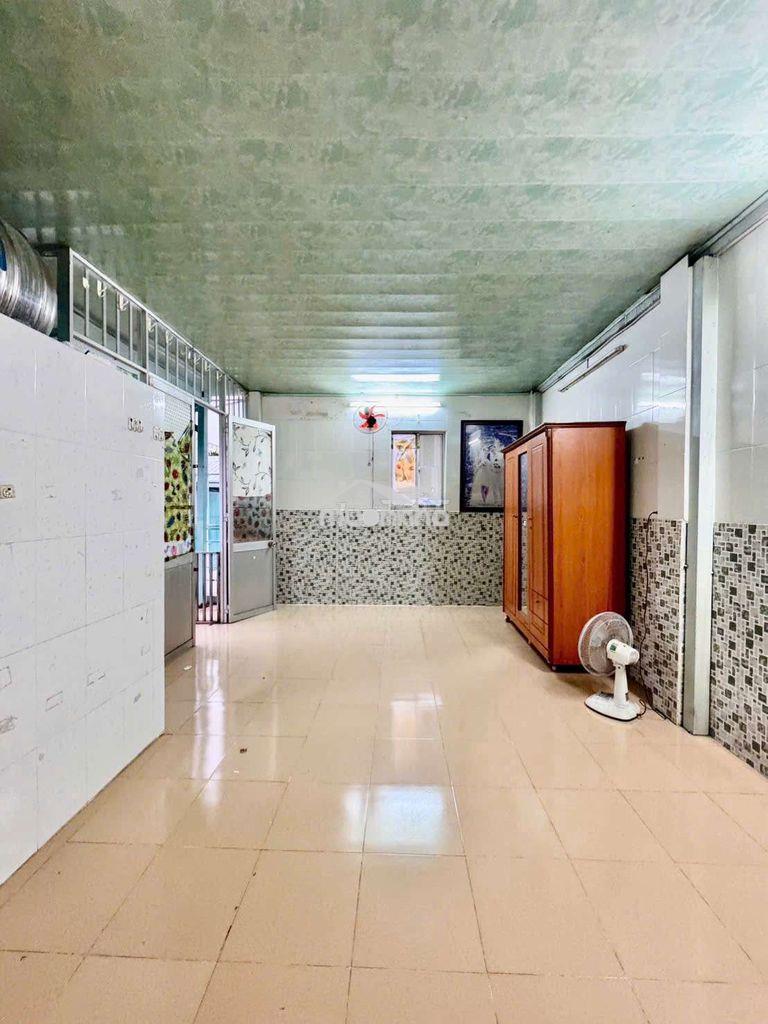Nhà 3 tầng - 3