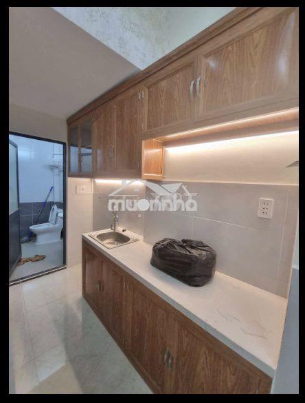 Bán nhà quận 4