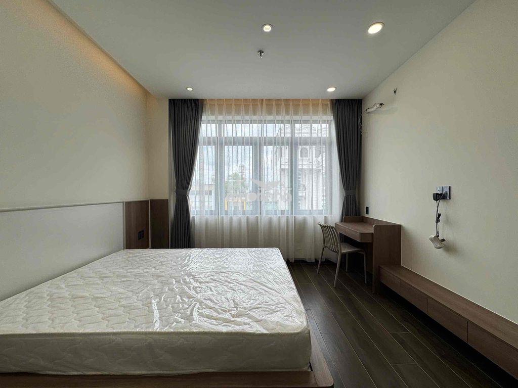 Căn hộ ban công gần đại học kinh tế ueh hcmut trung tâm quận 3 - 4