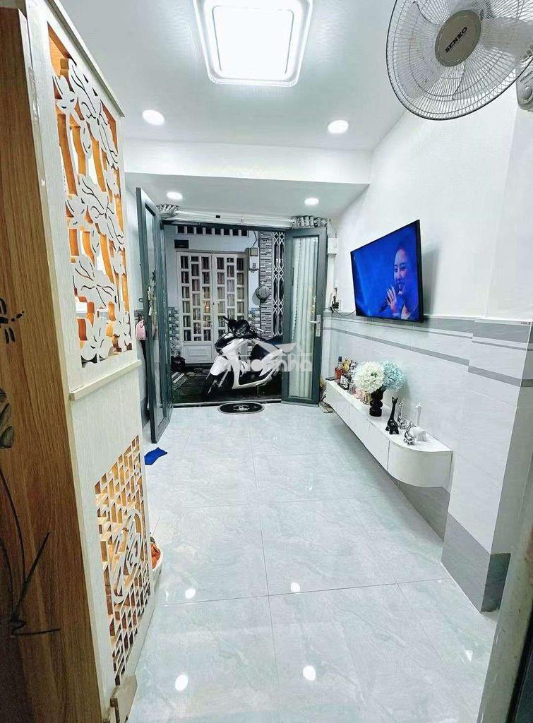 Chính chủ cần bán nhà mới tôn đản phường khánh hội quận 4.

-sổ hồng - Ảnh 2