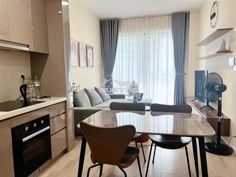 Cho thuê căn 1pn+ masteri centre point hướng đông nam, full nội thất