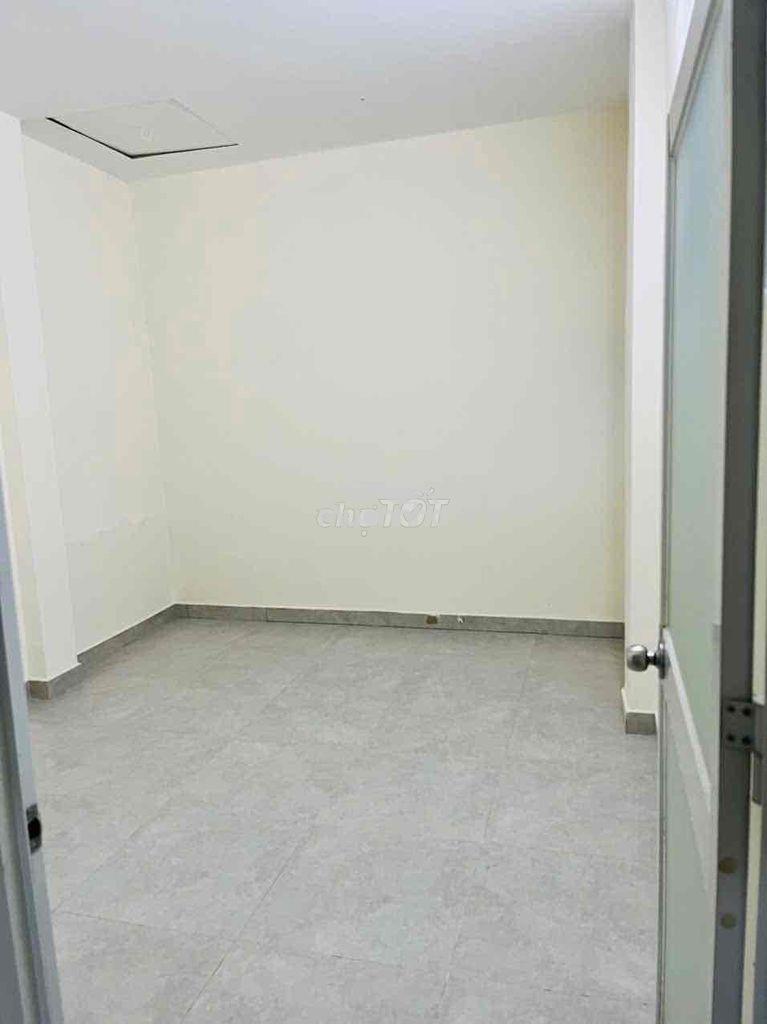 Nhà 4 phòng ngủ 3,8x17 kỳ đồng. hẻm xe hơi - Ảnh 2