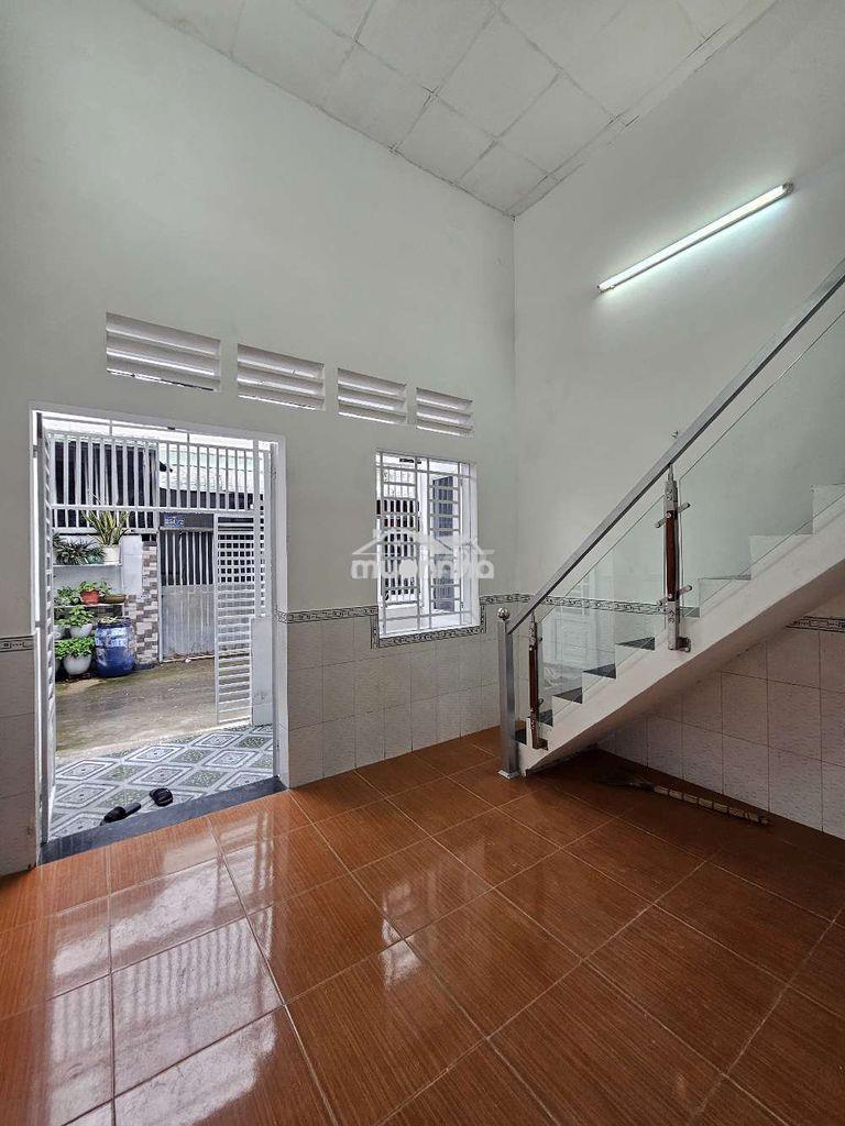 Nhà cấp 4 gác đúc ngay ngã tư miếu ông cù chỉ 870 triệu 45m2 - 3