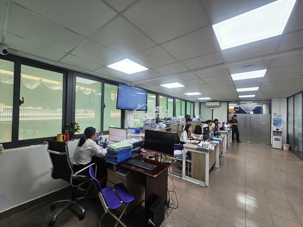 Vp vincom 3 tháng 2 tầng 1 100m2 mặt tiền 12m có cửa sổ mới đẹp - Ảnh 3