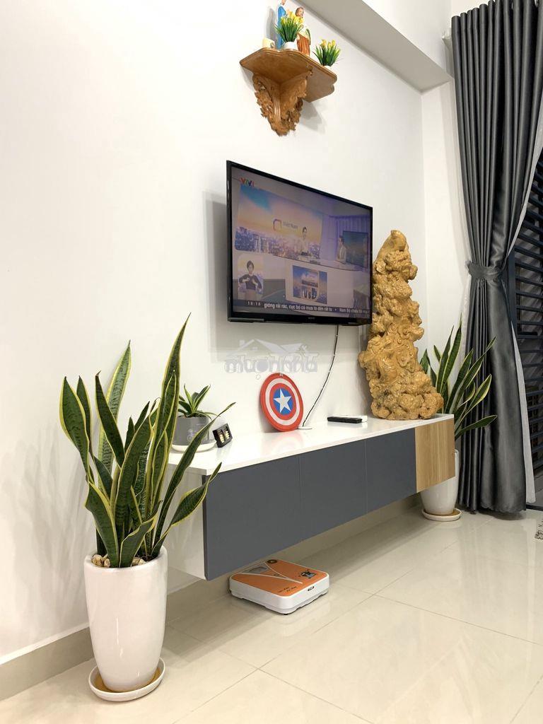 Emerald 2pn-2wc 71m2 view nội khu nhà full nội thất đẹp giá 15tr/th - 2