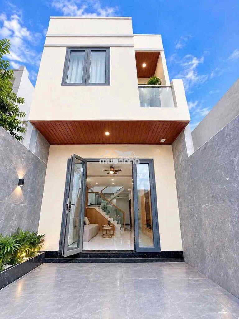 Bán gấp nhà lầu phường bửu hoà siêu đẹp 2ty8
