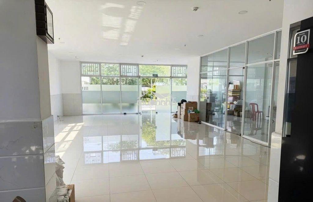 Cho thuê shophouse 2pn cc carillon, lũy bán bích, p.hòa thạnh, tân phú - 2