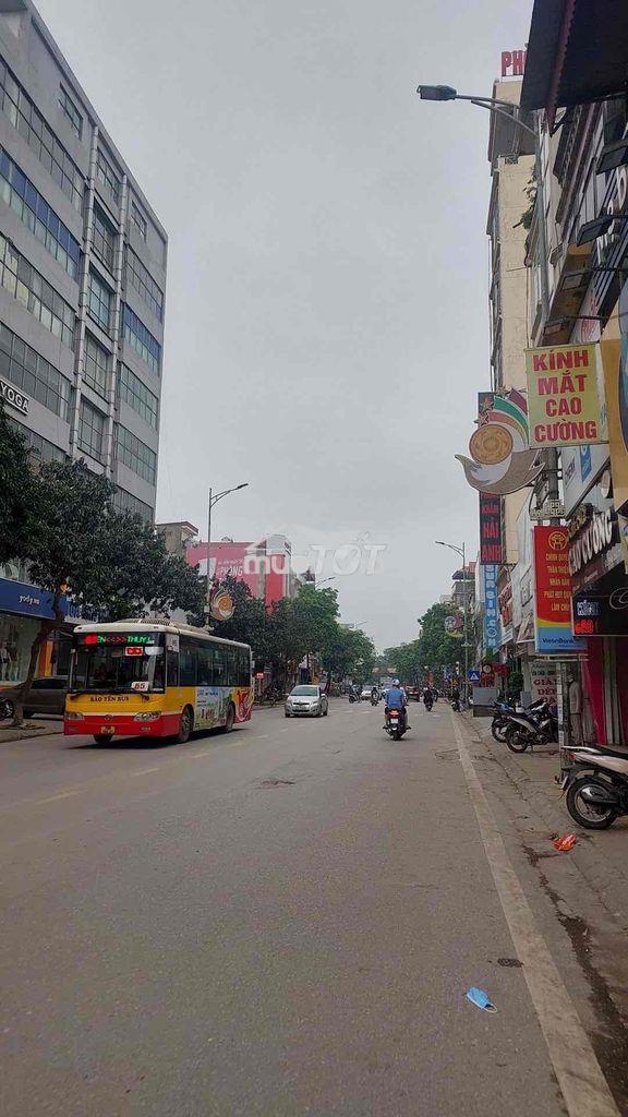 Vị trí vàng, tặng nhà , đường trục 25m. k quy hoạch, dòng tiền - Ảnh 2