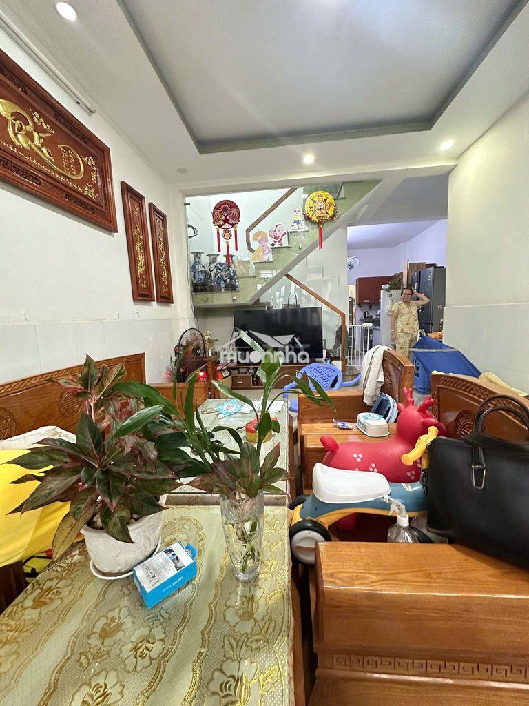 Nhà hoàn công sát chợ đoàn thị kia– dĩ an