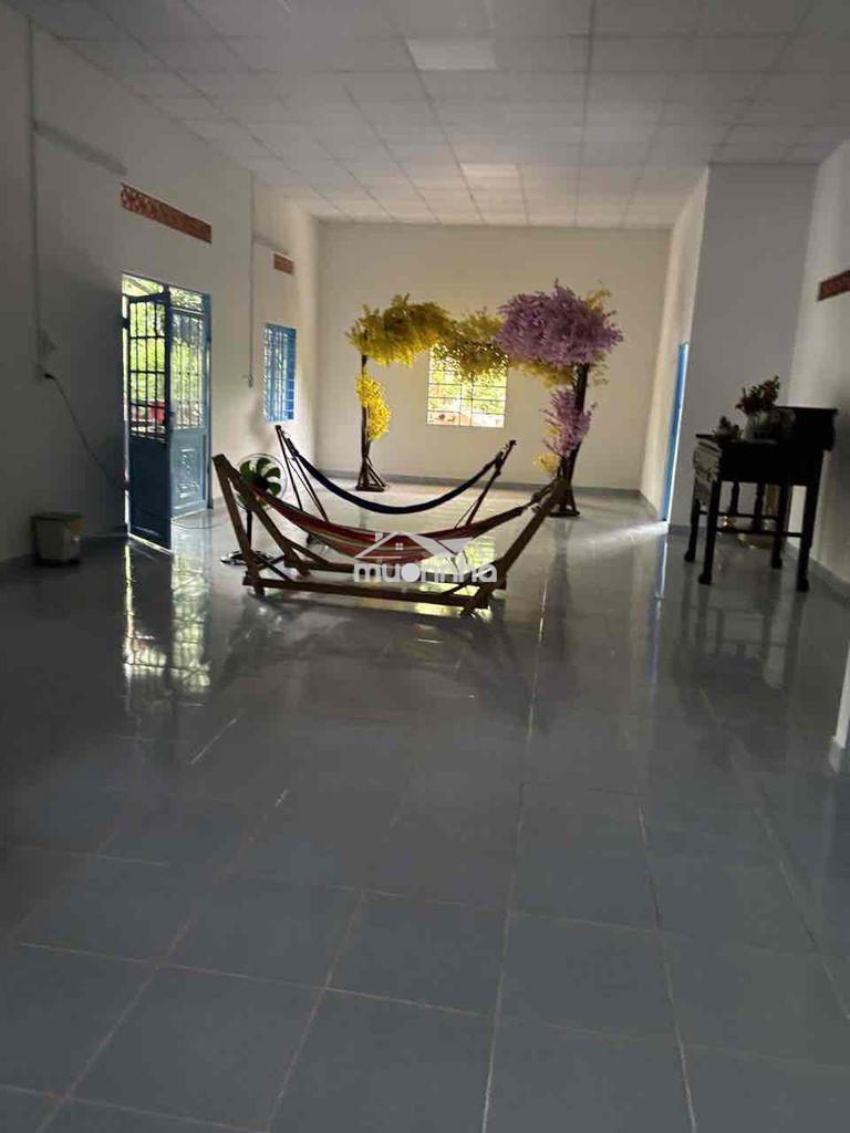 Nhà cho thuê sân vườn đẹp 8tr thoáng mát đường lê văn lương - 2