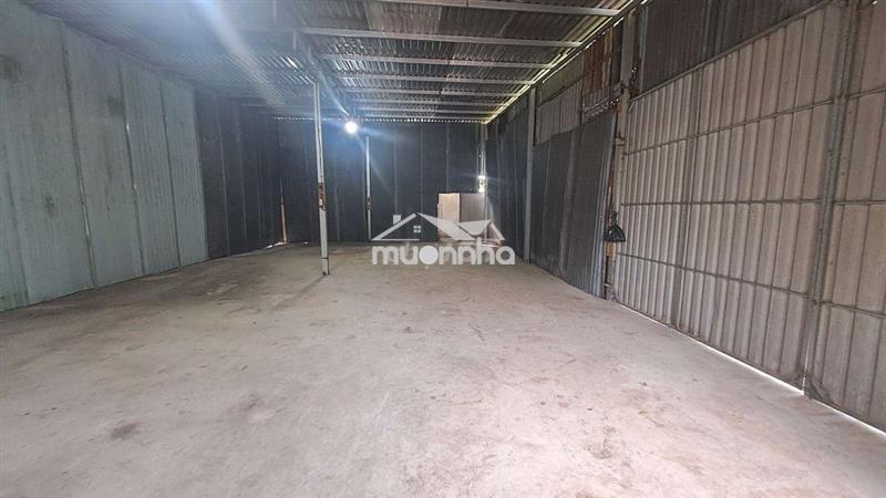 Kho cho thuê.gần chợ bà điểm,hóc môn,giá rẽ,đường tải lớn