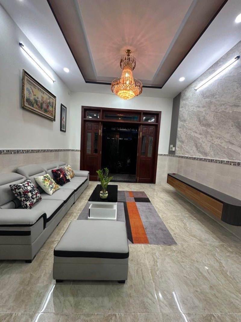 Khu nhà đồng bộ gần tô ngọc vân – 3 tầng 4pn – sân ô tô – gần nguyễn văn thệ – 5,5 tỷ
