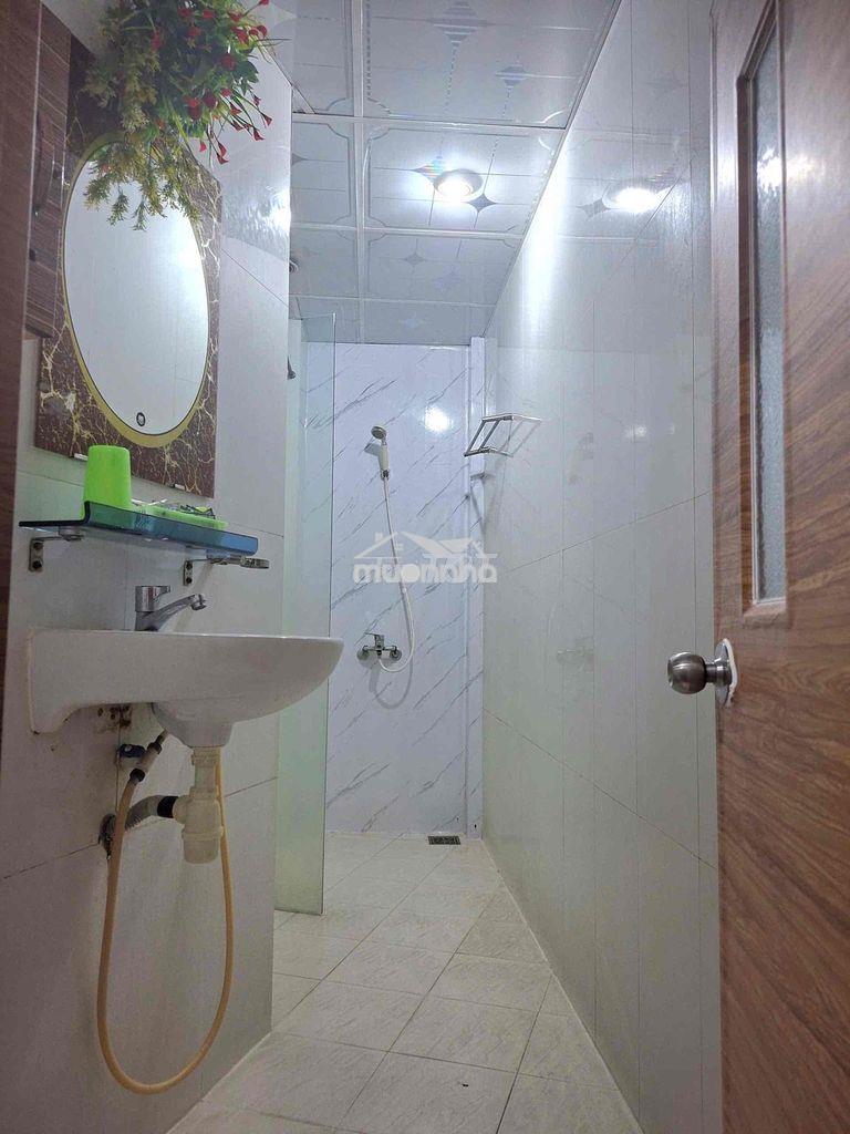 Q3 - phòng cho thuê - đầy đủ tiện nghi - Ảnh 2