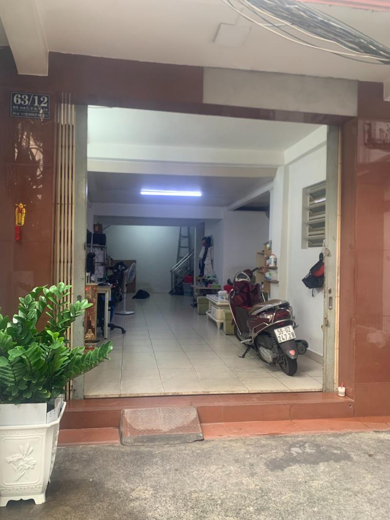 Bán nhà quận 10 giá cực rẻ, hẻm rộng thông 3 đường chính, đầy đủ nội thất, có thể xây dựng