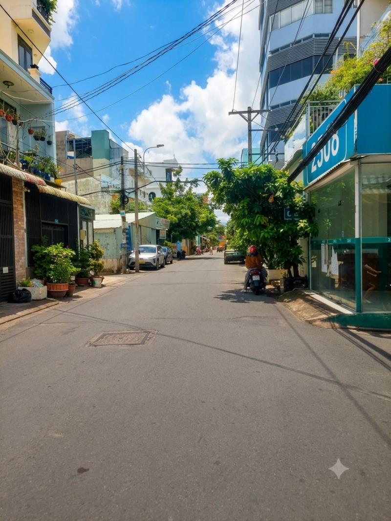 Bán gấp nhà ngay chợ lê văn quới giáp nguyên sơn tân phú ,không lộ giới, không quy hoạch - Ảnh 4