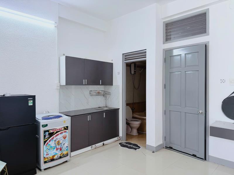 Cho thuê căn hộ có ban công rộng và cửa sổ lớn full nội thất đường trần huy liệu quận phú nhuận, sát q1, q3 - Ảnh 3