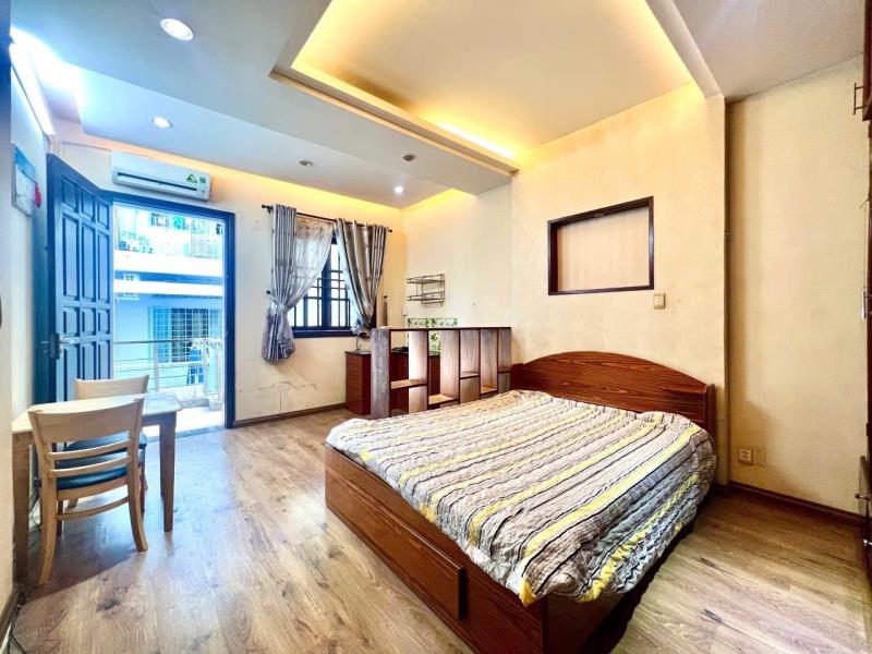 Cho thuê căn hộ có ban công full nội thất đường nguyễn cửu vân quận bình thạnh, sát quận 1 landmark81