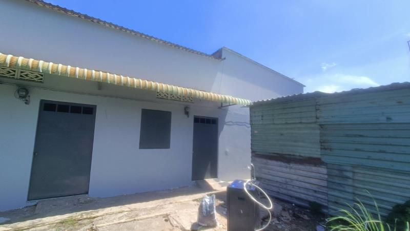 Án dãy trọ 5 phòng mới xây mỹ hạnh nam, đức hòa dt 100m2 full thổ giá 1,55 tỷ - Ảnh 3