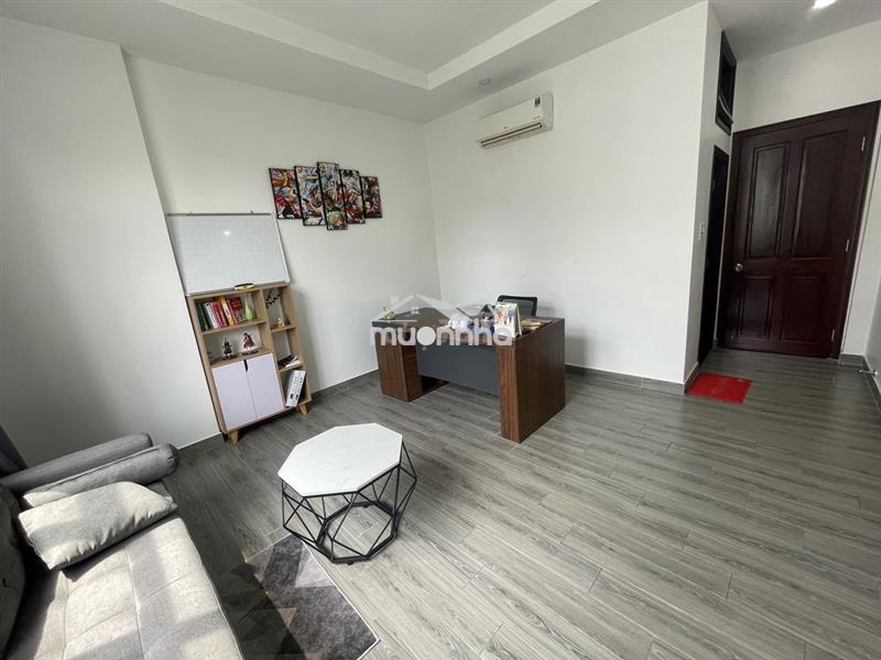Văn phòng bình thạnh ngồi được 10 người giá 6,5 triệu