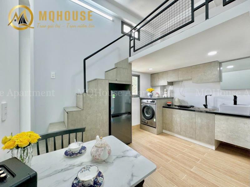Phòng gác bancol full nt đi bộ qua bv 175, nhận xe điện, cho nuôi thú cưng, thang máy
