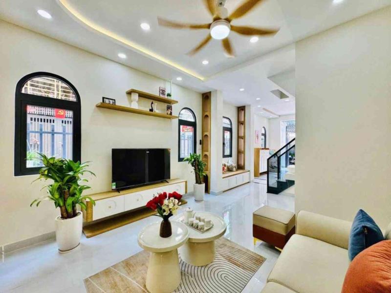 Nhà đẹp ở ngay, 4 tầng, 60m2 4,5x13,5 | trung tâm gò vấp, nguyễn văn lượng, nhỉnh 7 tỷ - Ảnh 4